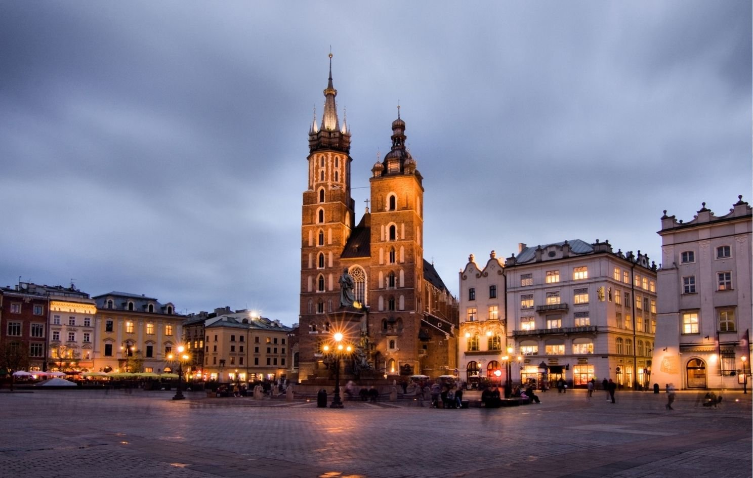 Krakow Stag Pub Crawl with Free Shots – stag do activity